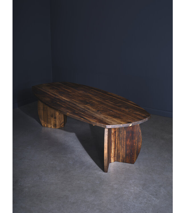 Robuster Esstisch aus Holz Bergen