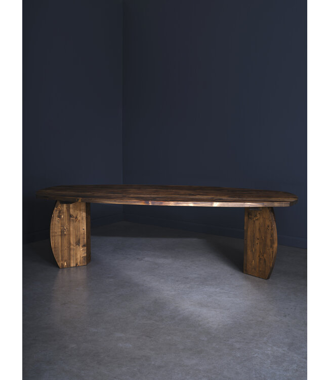 Robuuste eettafel hout Bergen