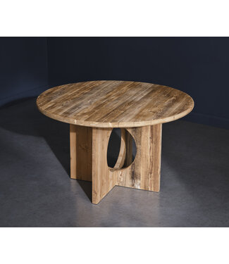 Oldwood Round dining table, old robust wood