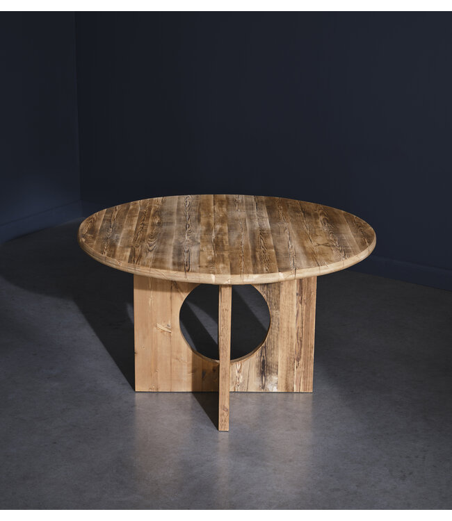 Round dining table, old robust wood