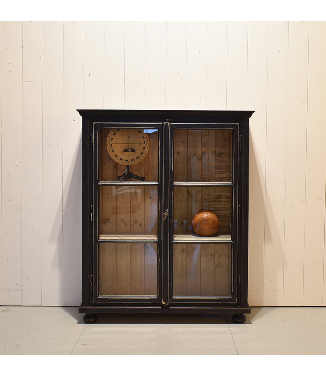 Zwarte vintage vitrinekast hout