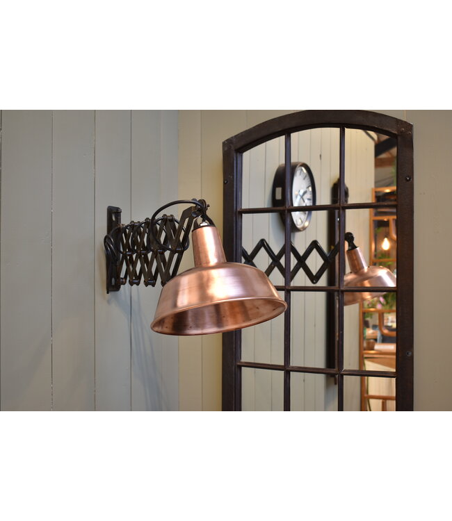 industriele koperen wandlamp