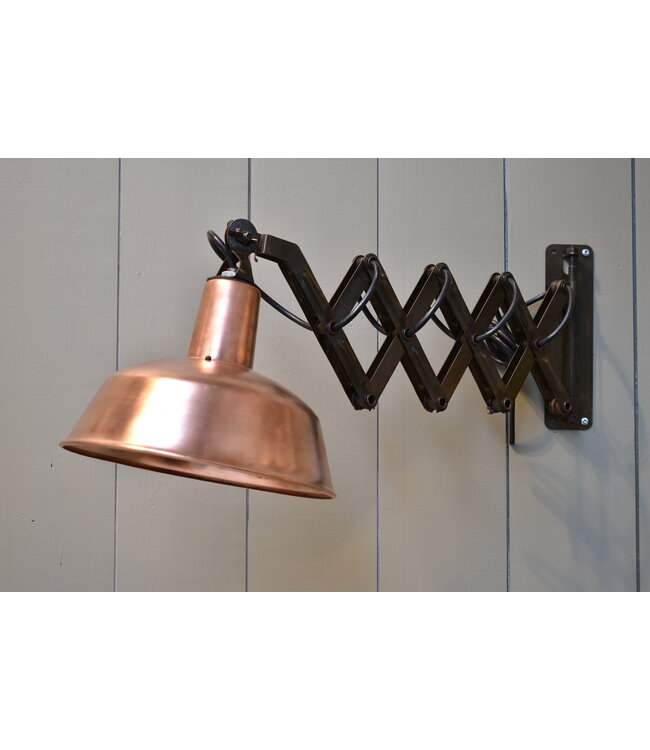 industriele koperen wandlamp