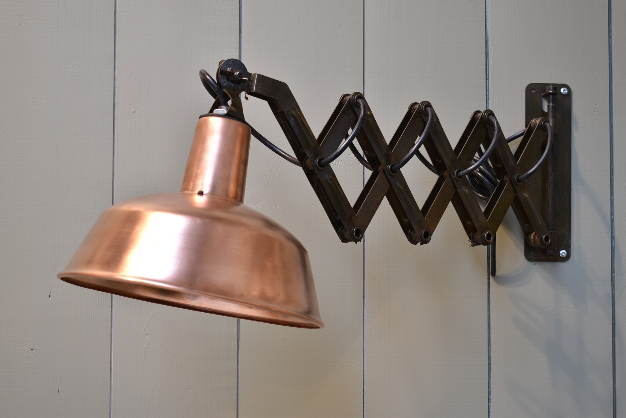 Wandlamp in industriële stijl met flexibele arm • Prachtige Lampen