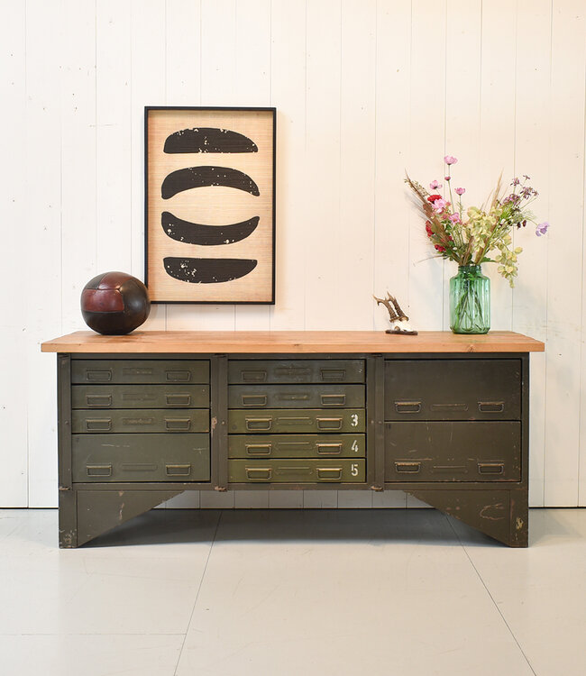 Vintage military chest of drawers / dresser