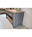 Oude werkbank met lades  / dressoir