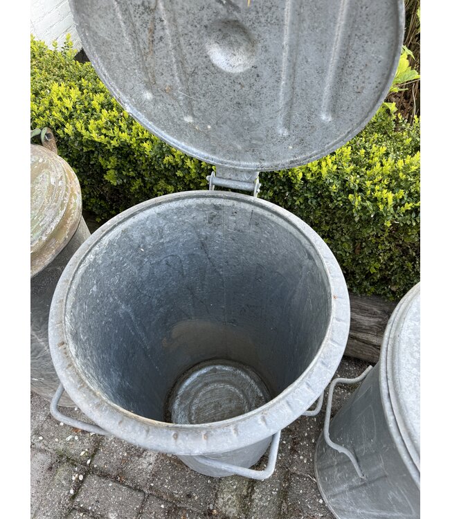 Old original zinc trash can | Bucket