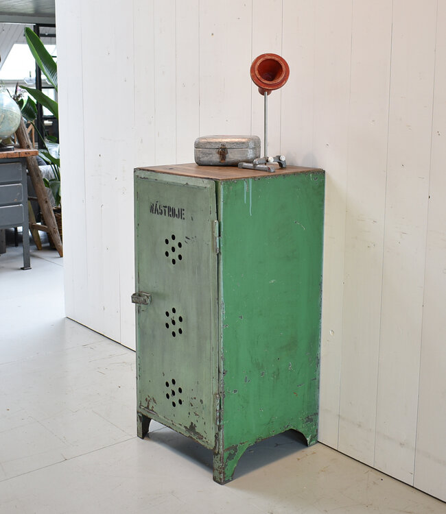 Industrieel schoenenkastje