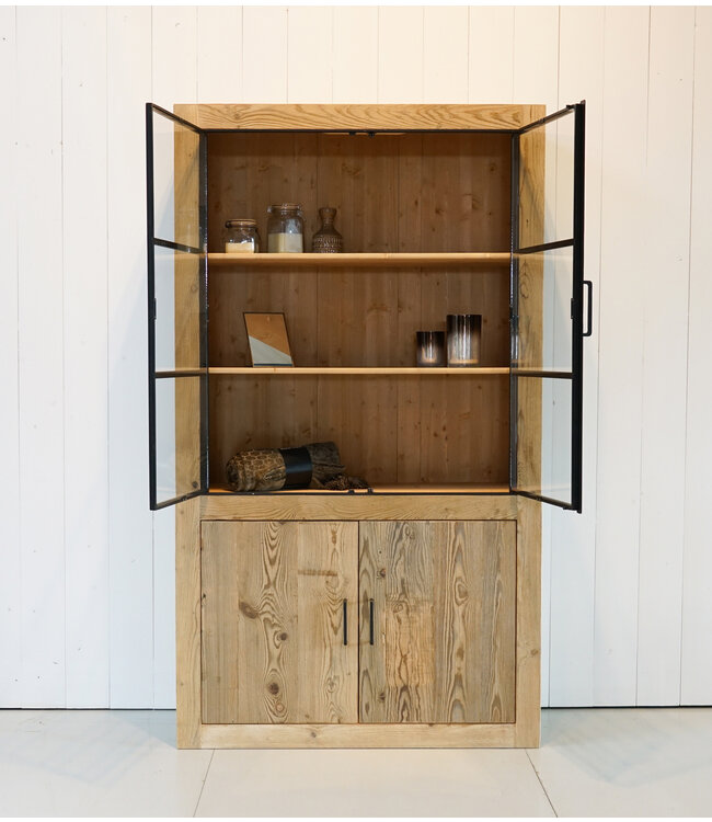 Vitrine Meran - Maßanfertigung