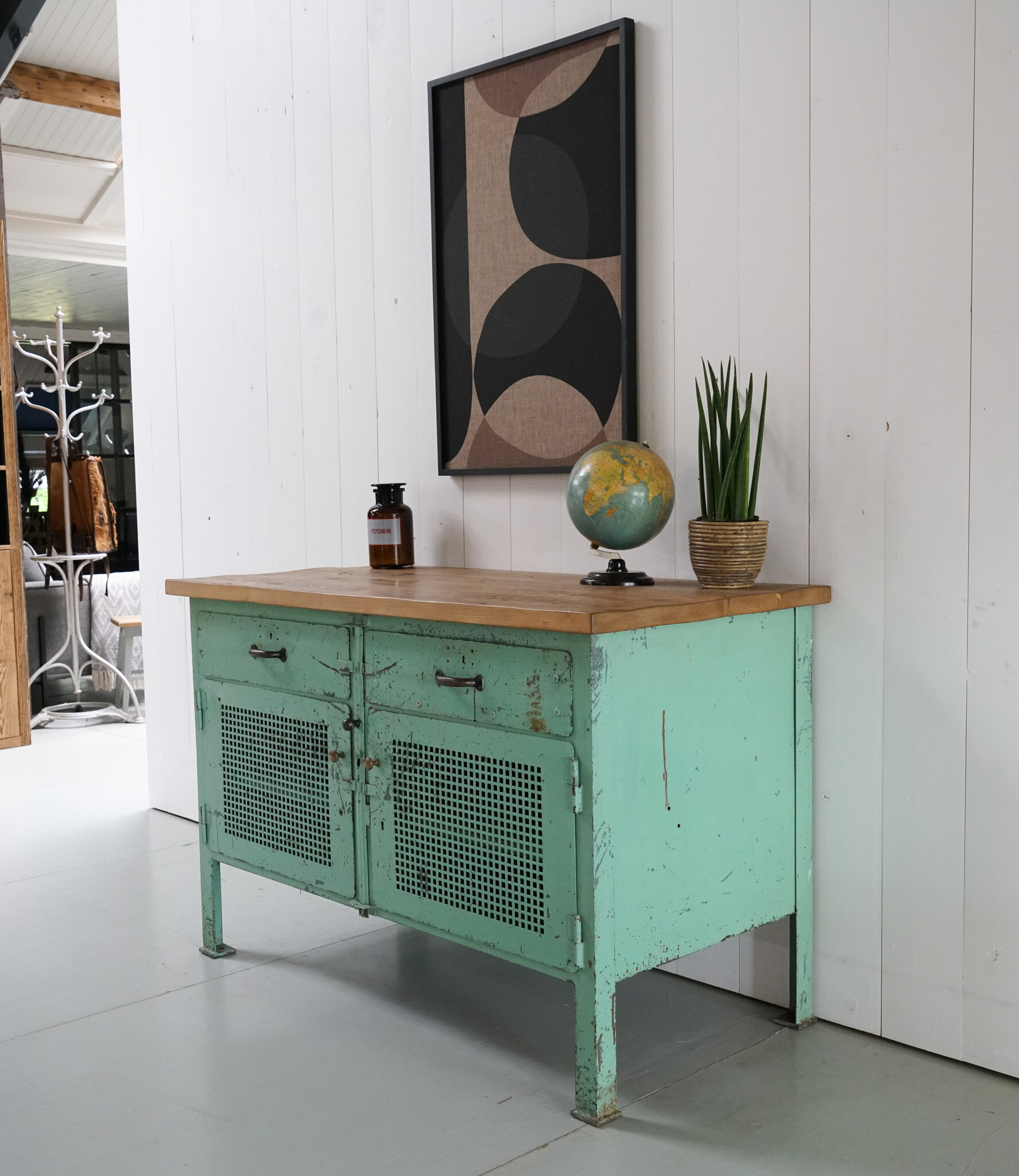 Alte Werkbank Als Sideboard