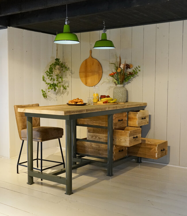 Maßgeschneiderte Kücheninsel