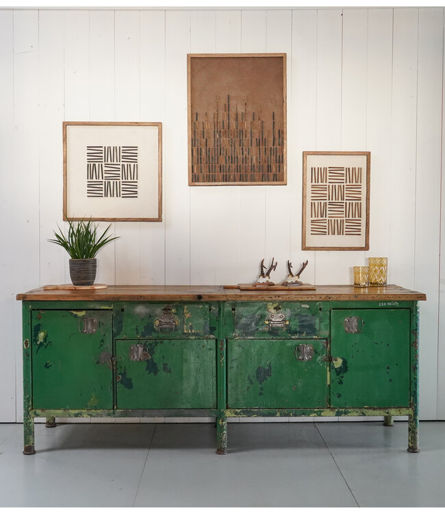 Green industrial workbench