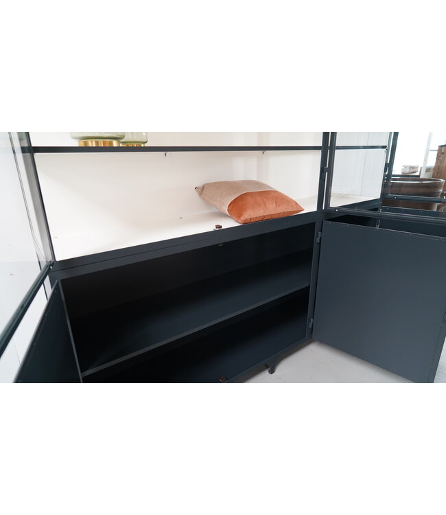 Custom steel cabinet Utrecht