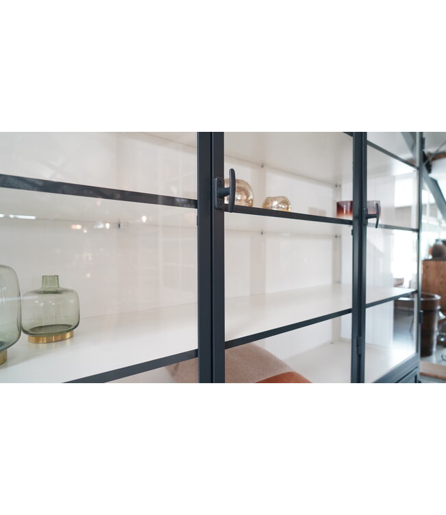 Maßgefertigter Stahlschrank Utrecht