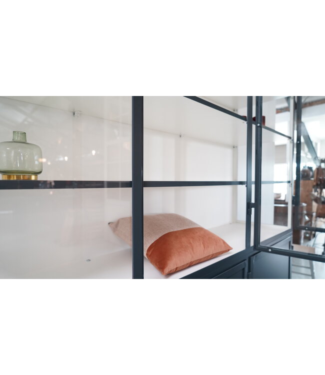 Custom steel cabinet Utrecht