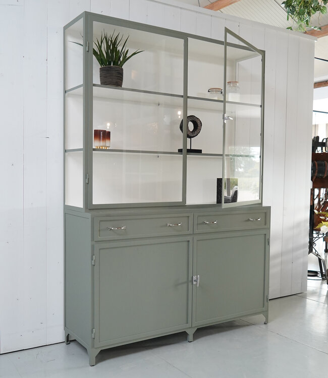 Custom steel pharmacy cabinet Eindhoven
