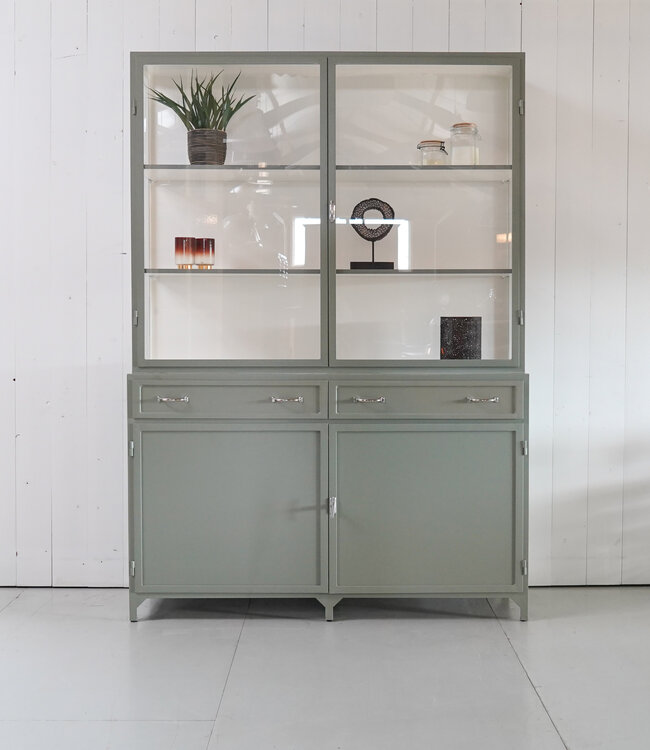 Custom steel pharmacy cabinet Eindhoven