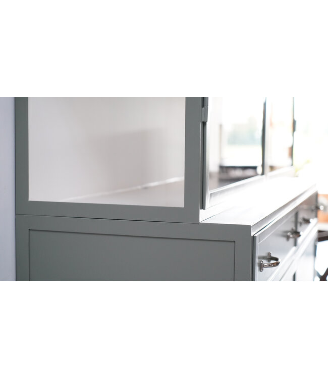 Custom steel pharmacy cabinet Eindhoven