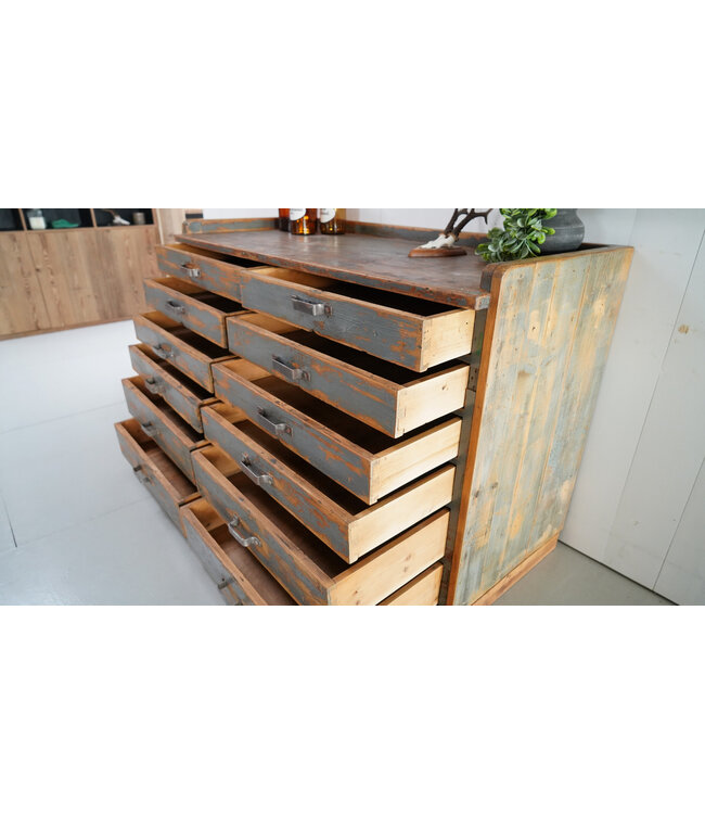 Industrielle Kommode