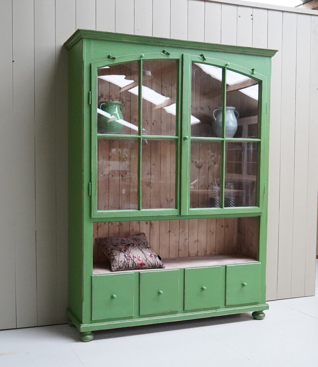 Grünes Vintage-Sideboard