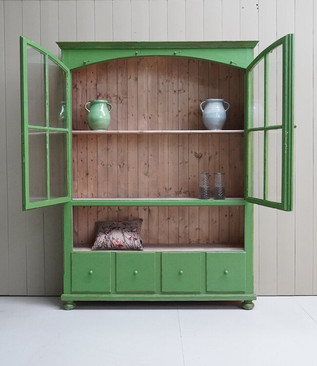 Grünes Vintage-Sideboard