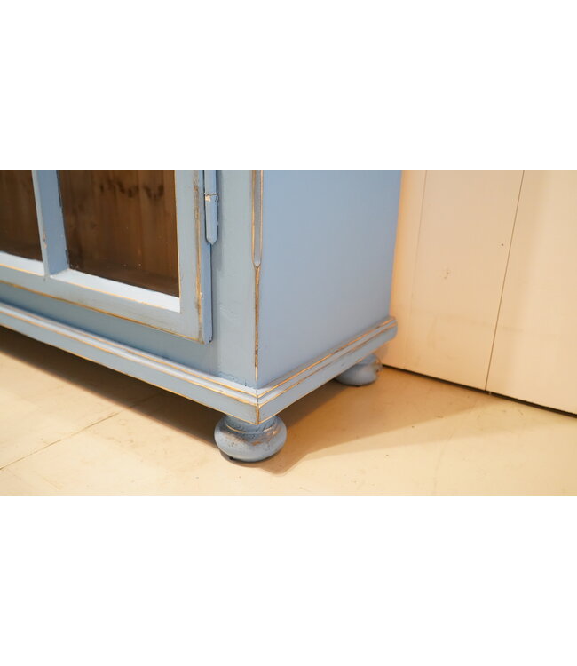 Wooden dresser - blue