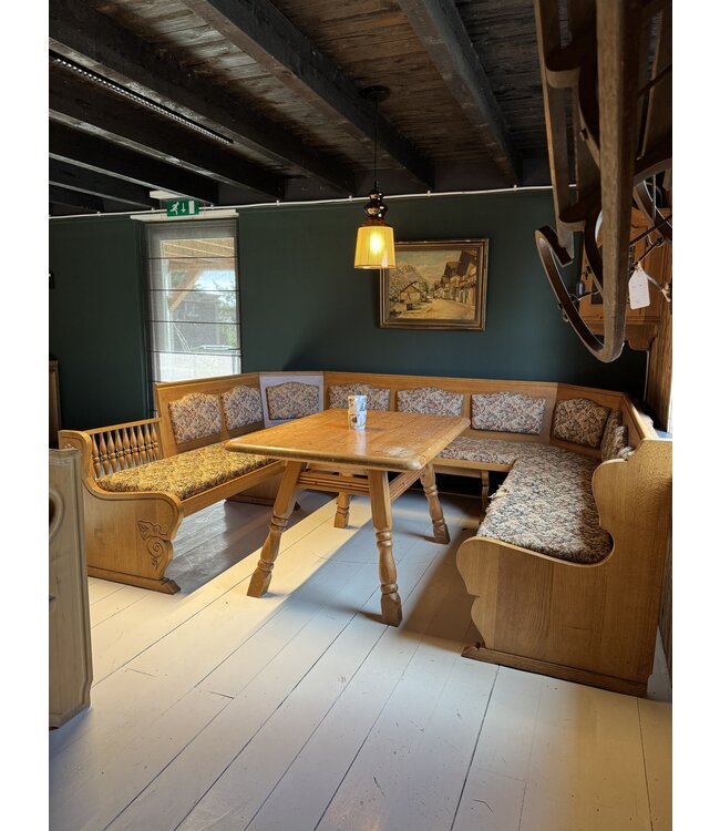 Österreichischer Essbereich (Alpenstube)