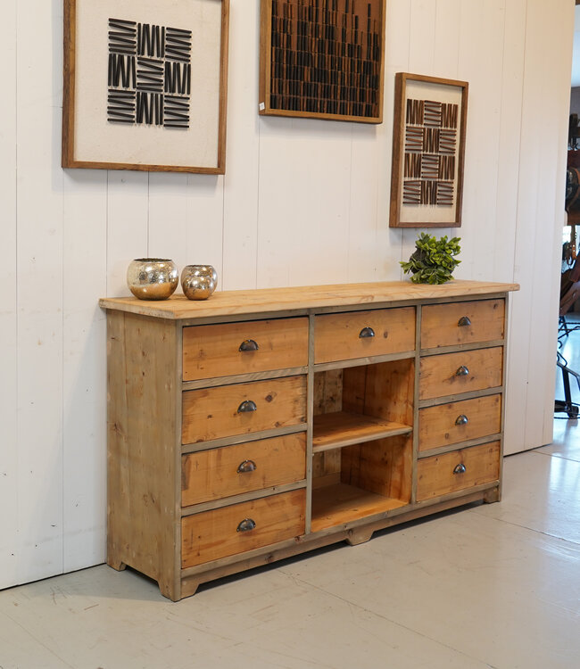 Sideboard aus Holz