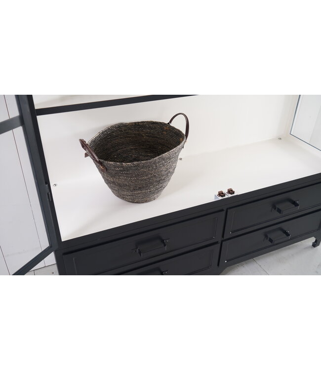 Steel cabinet Utrecht - custom made