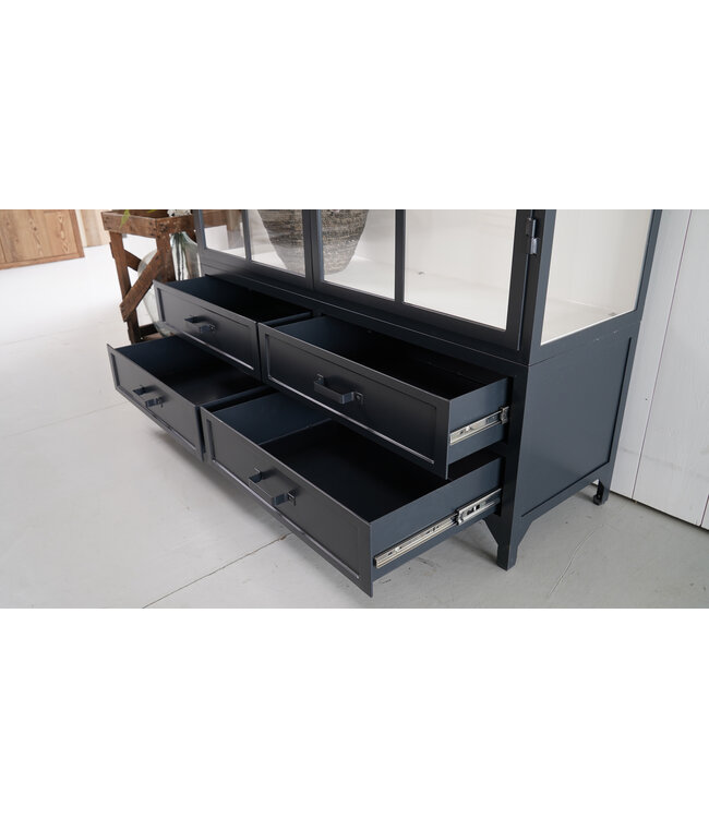 Steel cabinet Utrecht - custom made