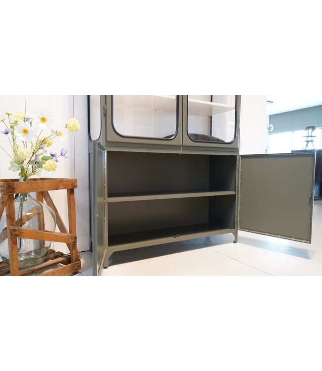 Metalen kast Delft - op maat