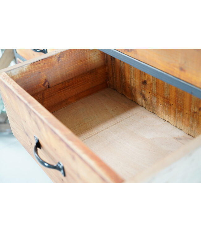 Vintage chest of drawers