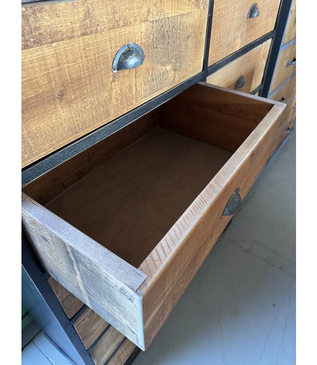 Ladekast vintage  /  dressoir