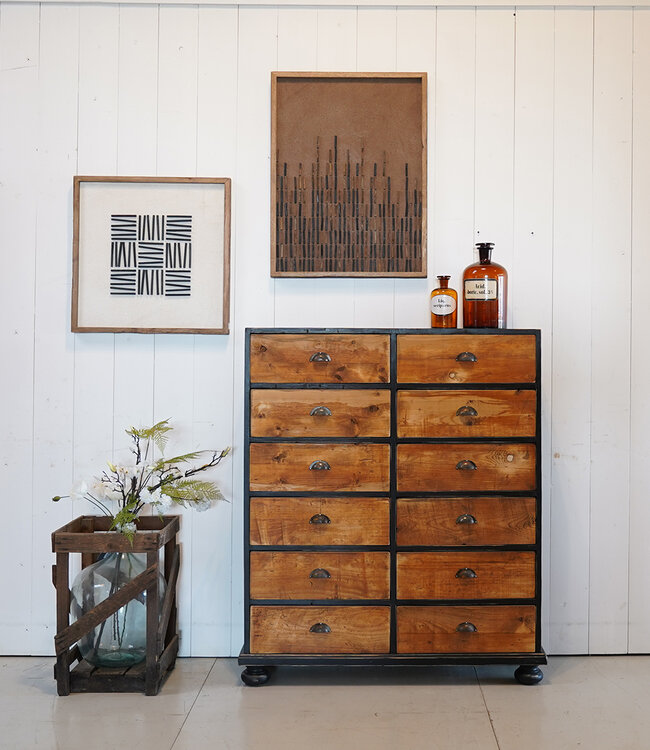 Vintage chest of drawers