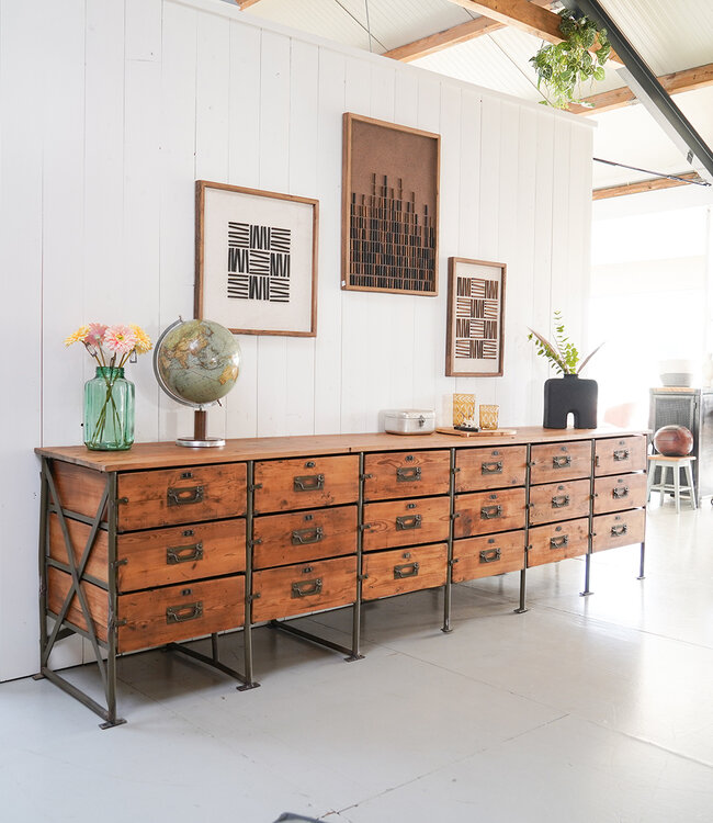 Industrie-Sideboard mit Schubladen
