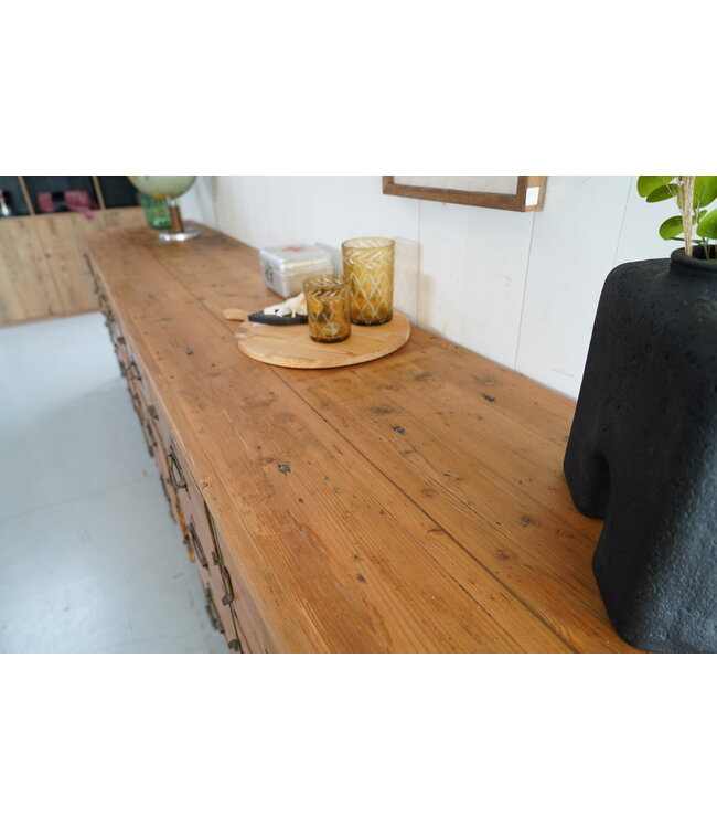 Vintage Sideboard mit Schubladen
