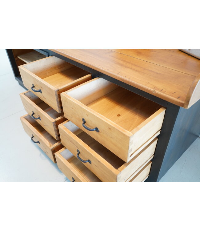 industrieel houten dressoir