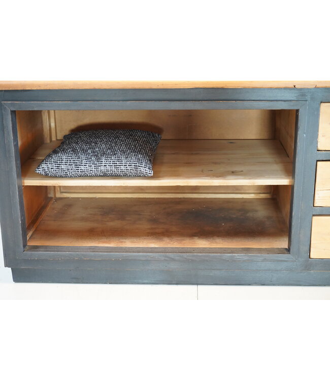 industrielles Sideboard aus Holz