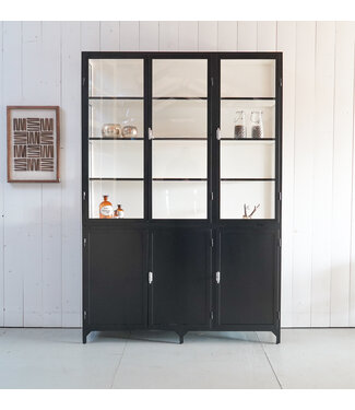 Schwarze Vitrine Utrecht