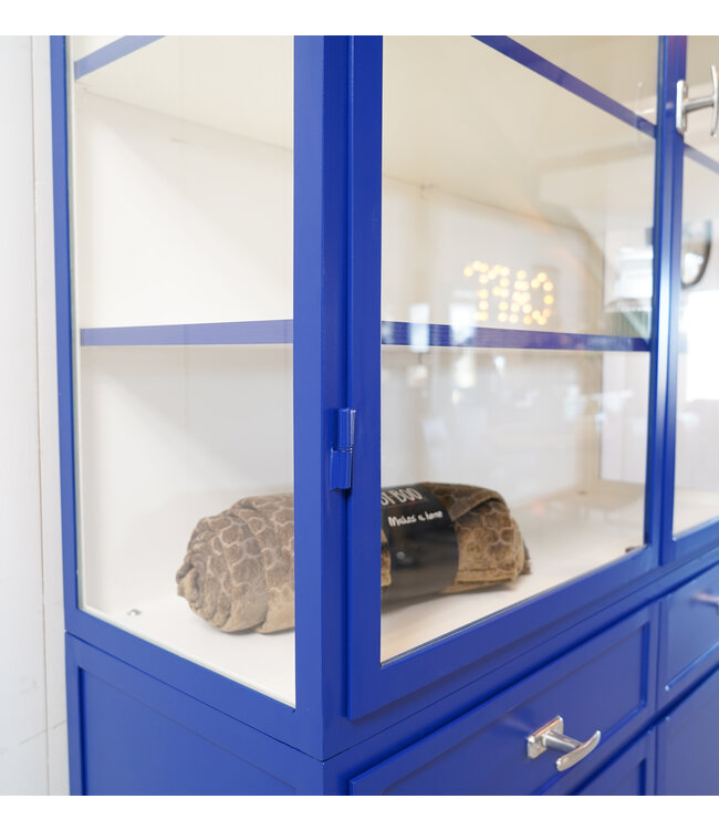 Apothecary cabinet Delft