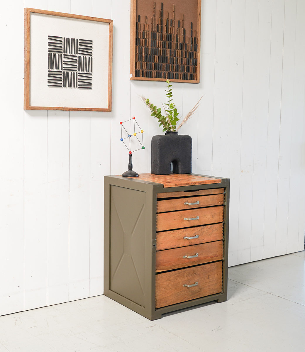 Vintage chest of drawers - Workbench - Kitchen island - Oldwood - the ...