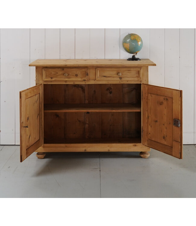 Houten dressoir