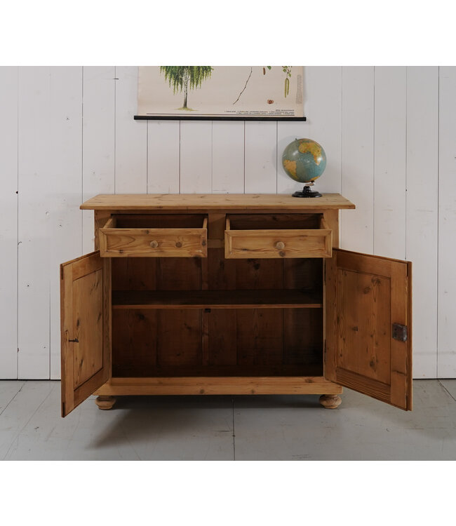 Houten dressoir