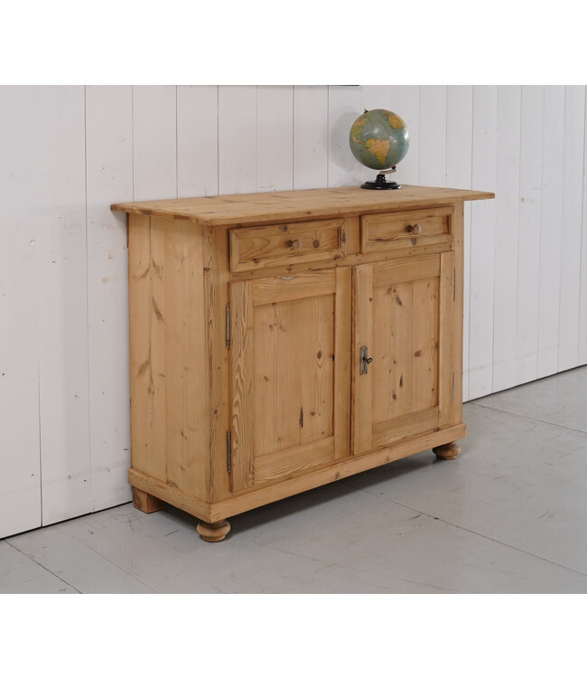 Sideboard aus Holz
