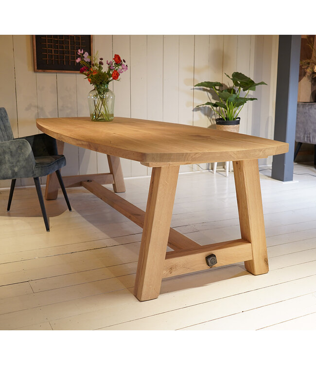 Eettafel Eindhoven eikenhout