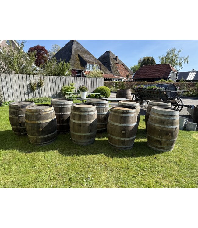 Whiskyfässer aus Eichenholz | Weinfässer | Regentonnen | Gartendekoration