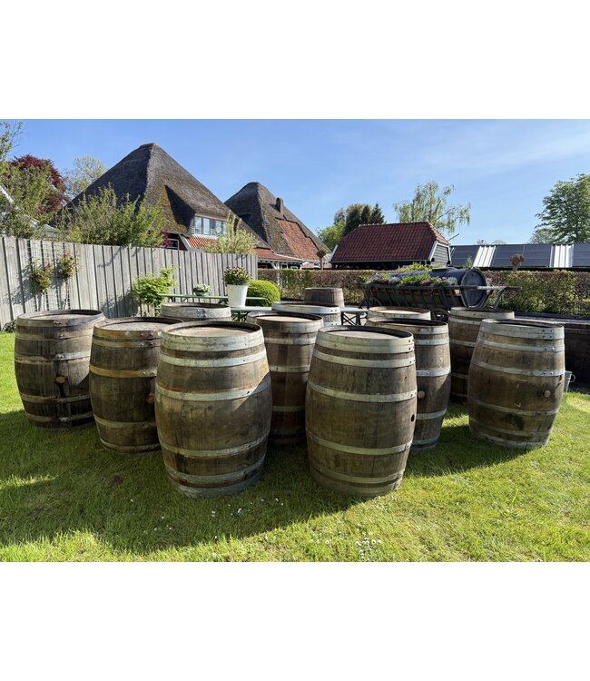 Whiskyfässer aus Eiche | Weinfässer | Regentonnen | Gartendekoration