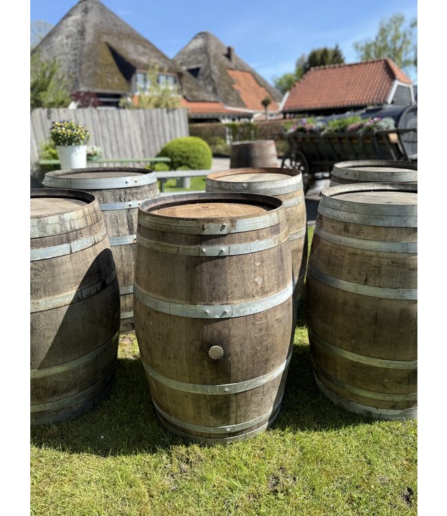 Whiskyfässer aus Eiche | Weinfässer | Regentonnen | Gartendekoration