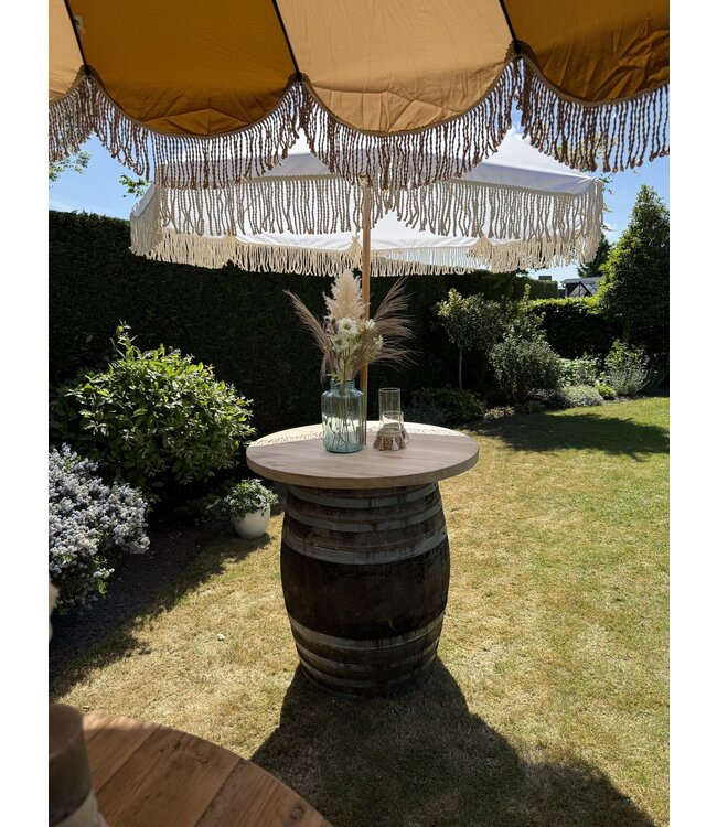 Wine barrel standing table / bar table whiskey barrel