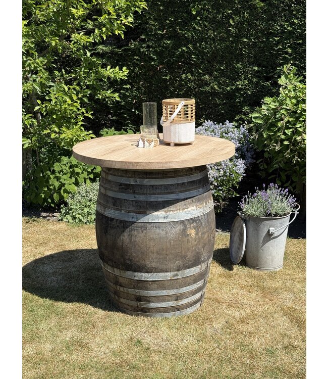 Wine barrel standing table / bar table whiskey barrel